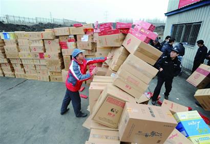 我市昨销毁一批假冒卷烟 970万支假烟送进热电厂焚烧发电3000度